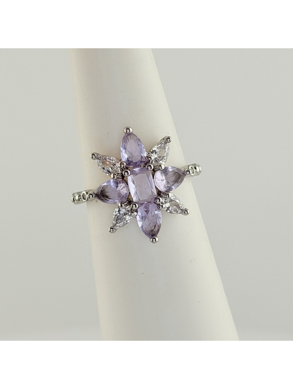 Bomb Party Retro Sz 8 RBP3387 “Nautical Starlight” Light Amethyst on Rhodium